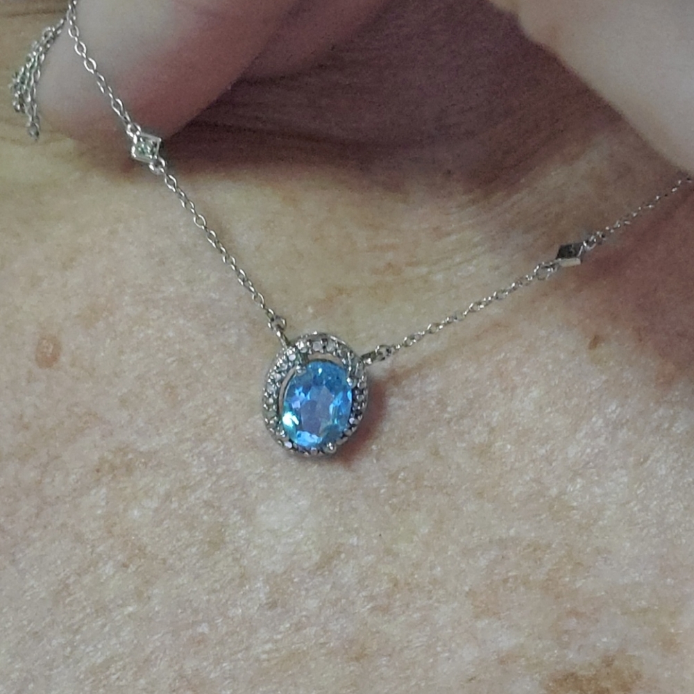 Necklace - Picture 3 of 3